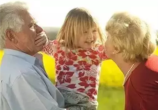 與老人帶娃觀念沖突怎么辦 與老人帶娃觀念沖突應(yīng)如何溝通2018