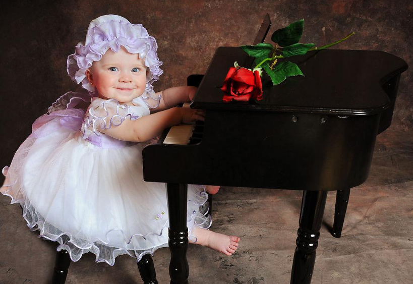 孩子學(xué)鋼琴怎么入門 孩子鋼琴入門老師怎么選 孩子學(xué)鋼琴怎么入門 孩子鋼琴入門老師怎么選