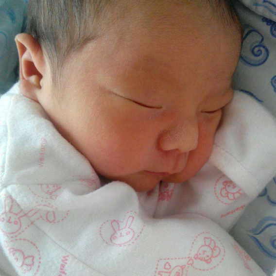 孩子睡醒后的眼屎怎么洗 用什么方法清洗眼屎