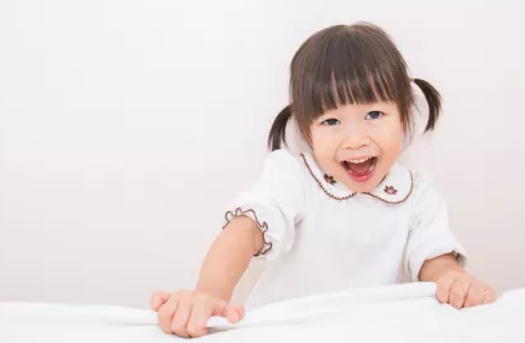 寶寶第一次上幼兒園的說(shuō)說(shuō) 小朋友上幼兒園說(shuō)說(shuō)心情短語(yǔ)