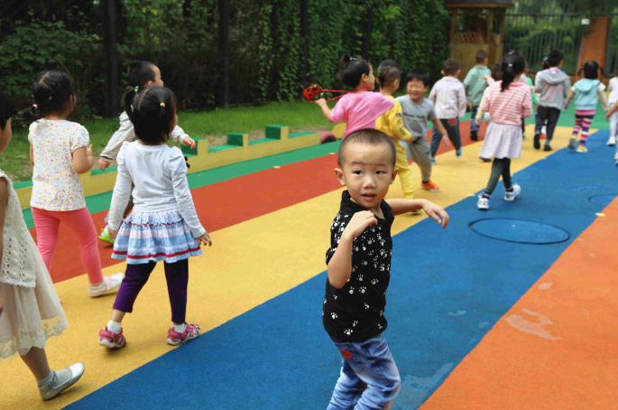 不想拿孩子做比較怎么辦好 孩子比別人學東西慢應該怎么做好 不想拿孩子做比較怎么辦好 孩子比別人學東西慢應該怎么做好