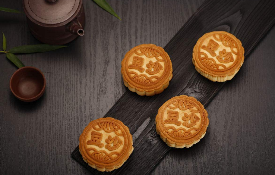 中秋節吃月餅說說 中秋節吃月餅心情說說朋友圈