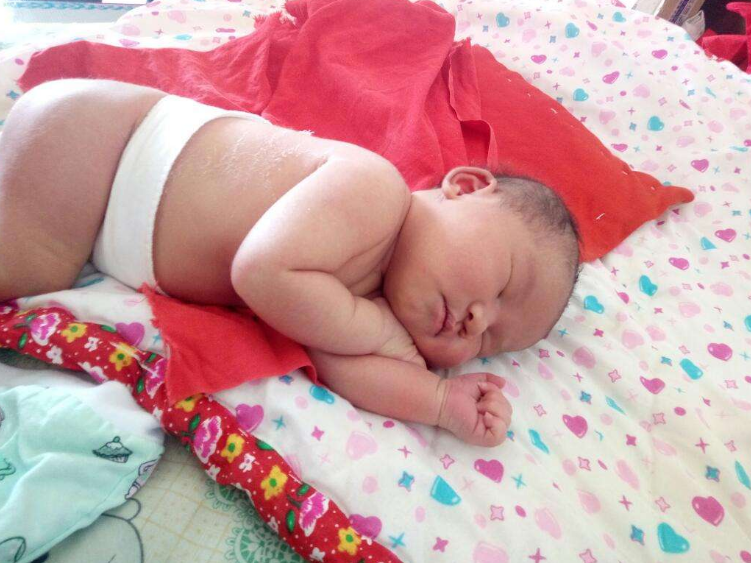 何姓有內(nèi)涵的男孩取什么名字好 何姓男孩取名好聽的名字推薦