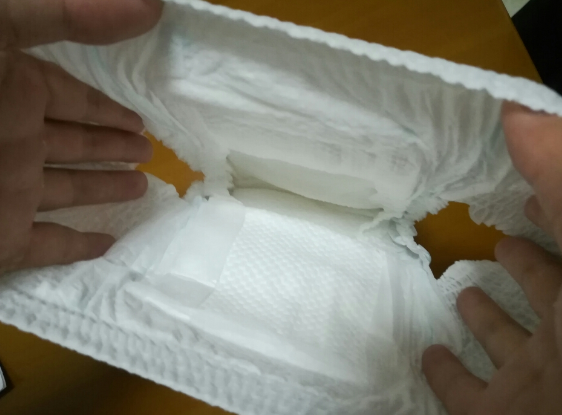 名人寶寶紙尿褲適合夏天嗎 名人寶寶拉拉褲好不好用 名人寶寶紙尿褲適合夏天嗎 名人寶寶拉拉褲好不好用