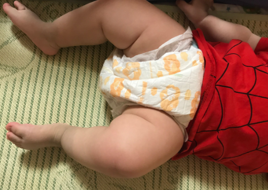 大王維E和大王天使紙尿褲哪個好 大王維E紙尿褲紙尿褲使用測評