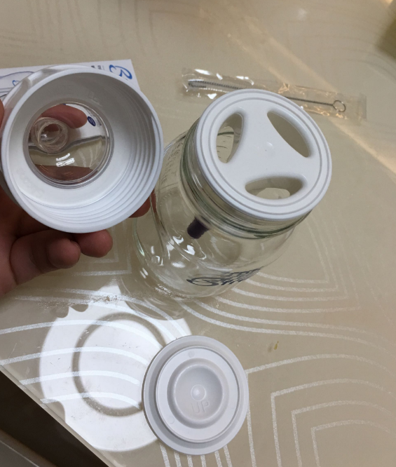 貝麗防脹氣奶瓶材質是玻璃的嗎 貝麗防脹氣奶瓶會不會摔破 貝麗防脹氣奶瓶材質是玻璃的嗎 貝麗防脹氣奶瓶會不會摔破