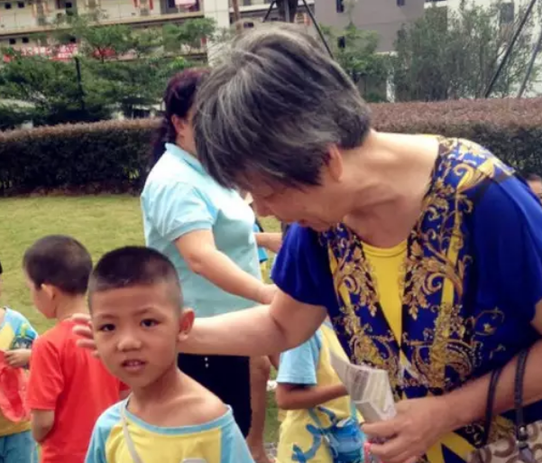 幼兒園重陽(yáng)節(jié)中班活動(dòng)方案 重陽(yáng)節(jié)幼兒園中班活動(dòng)方案