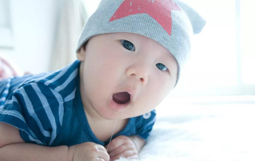 牽掛孩子的心情說(shuō)說(shuō) 用一句話表達(dá)想念孩子說(shuō)說(shuō)朋友圈