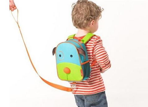 防走失帶和防走失背包哪個好   防走失帶和背包對比分析