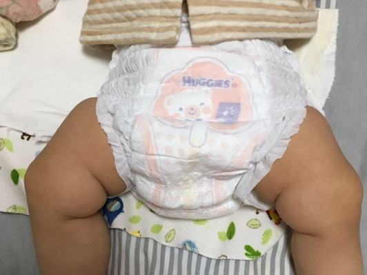 好奇紙尿褲和花王紙尿褲那個好 好奇紙尿褲和花王對比測評