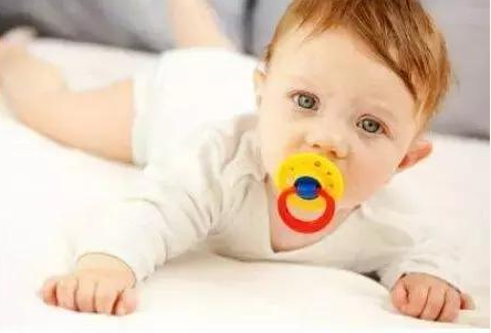 安撫奶嘴到底能不能用 安撫奶嘴的壞處 安撫奶嘴到底能不能用 安撫奶嘴的壞處