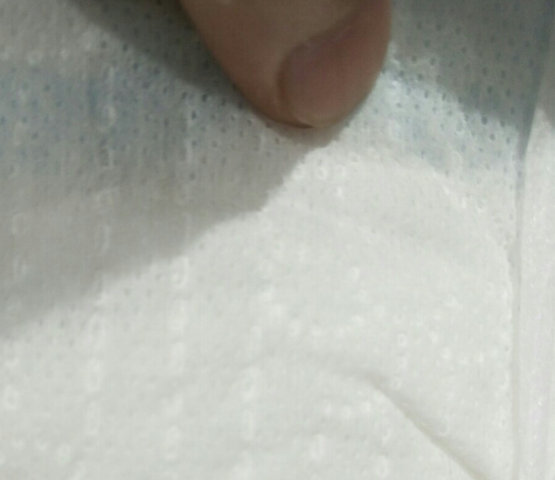 好奇金裝和鉑金裝對比圖片 好奇金裝和鉑金裝紙尿褲區別