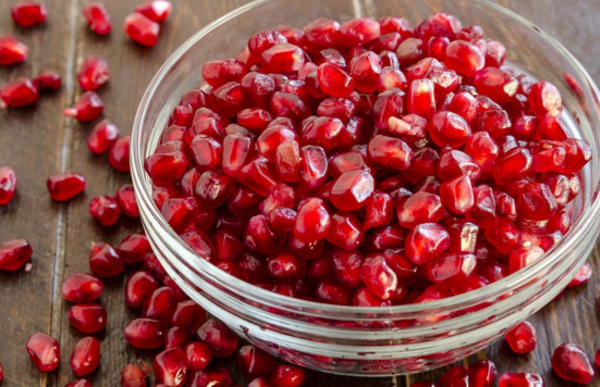 寶寶能吃石榴嗎 吃石榴不吐籽有危害嗎 寶寶能吃石榴嗎 吃石榴不吐籽有危害嗎