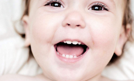 寶寶8個月還沒長牙怎么辦   8個月沒長牙正常嗎