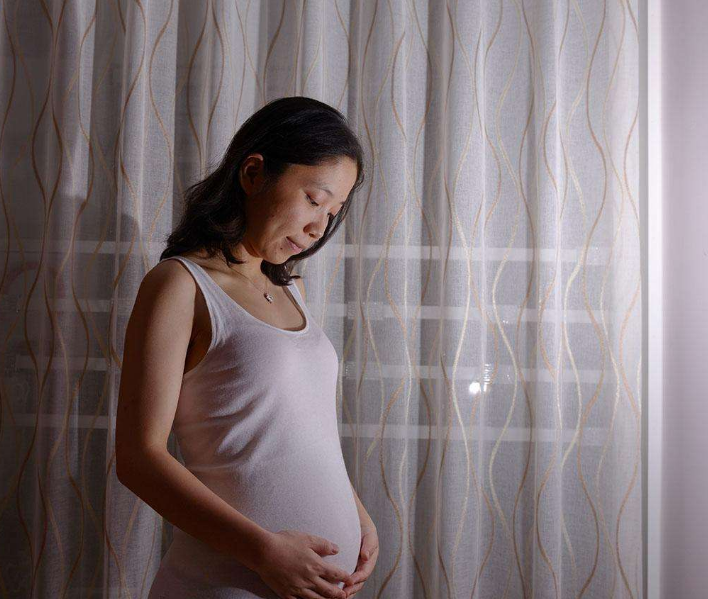 產后多久來月經 有出月子就來月經的嗎