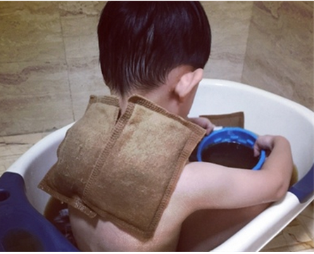 寶寶睡覺落枕了怎么辦 寶寶睡覺落枕要注意什么