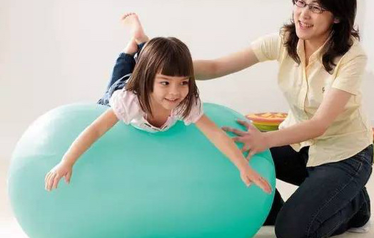 寶寶感統失調怎么訓練   寶寶感統失調訓練方法