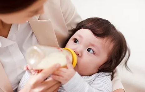 寶寶奶粉喝到幾歲最好 寶寶喝奶粉時間介紹 寶寶奶粉喝到幾歲最好 寶寶喝奶粉時間介紹