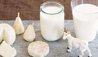 寶寶奶粉喝多少毫升最好  寶寶奶粉喂養量介紹