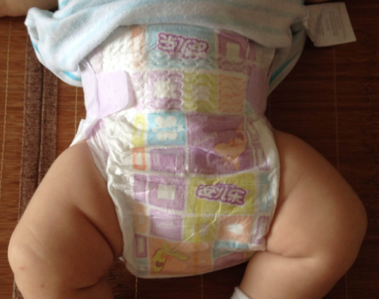 安兒樂小輕芯和花王紙尿褲哪個(gè)好 安兒樂小輕芯和花王紙尿褲對(duì)比測(cè)評(píng)