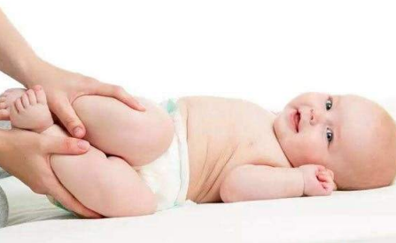 寶寶肚臍流血怎么辦 新生兒肚臍流血護理方法 寶寶肚臍流血怎么辦 新生兒肚臍流血護理方法