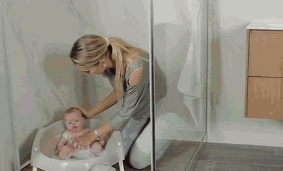 寶寶發(fā)燒感冒可以洗澡嗎   感冒發(fā)燒洗澡注意事項(xiàng)