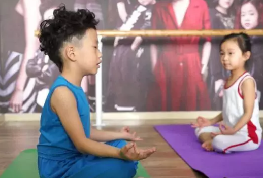 2018年10月26號行房受孕生男生女 農歷九月十八懷孕生男孩還是女孩