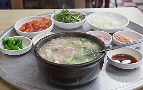 月子期間吃燕窩好嗎 月子期間吃燕窩的好處 月子期間吃燕窩好嗎 月子期間吃燕窩的好處