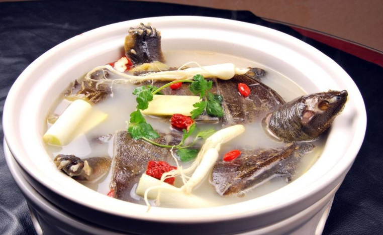 哺乳期可以吃甲魚嗎 甲魚不可以和什么一起吃