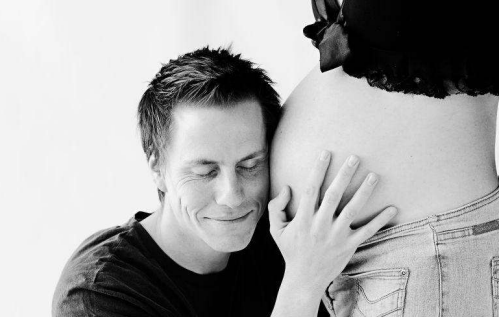 孕婦肚子發(fā)硬正常嗎  肚子發(fā)硬是女孩嗎