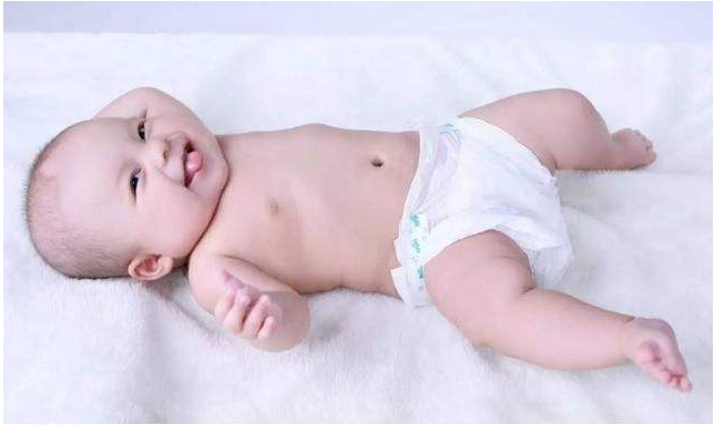 冬天怎么給寶寶換紙尿褲不容易著涼 紙尿褲什么牌子好 冬天怎么給寶寶換紙尿褲不容易著涼 紙尿褲什么牌子好