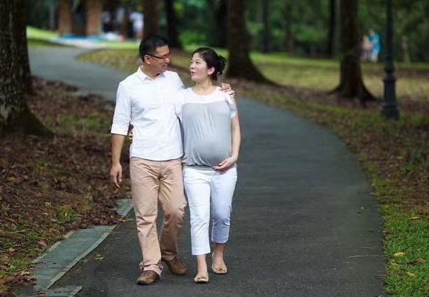 孕晚期做什么運(yùn)動可以幫助順產(chǎn) 孕期運(yùn)動的注意事項(xiàng)