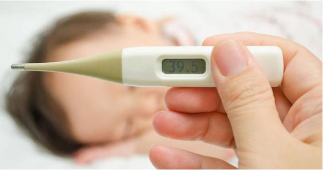 寶寶持續(xù)發(fā)燒是川崎病嗎 川崎病有哪些癥狀