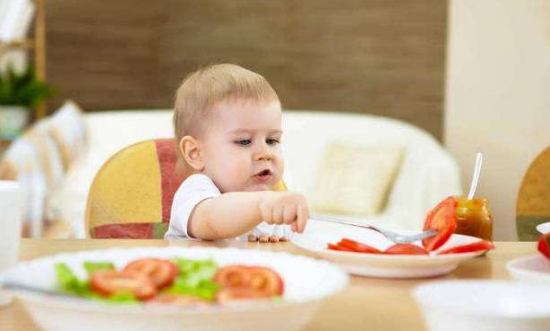 寶寶餐椅什么時候用    餐椅寶寶多大可以用