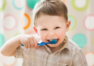 寶寶乳牙發(fā)黃是什么原因   寶寶乳牙發(fā)黃原因介紹