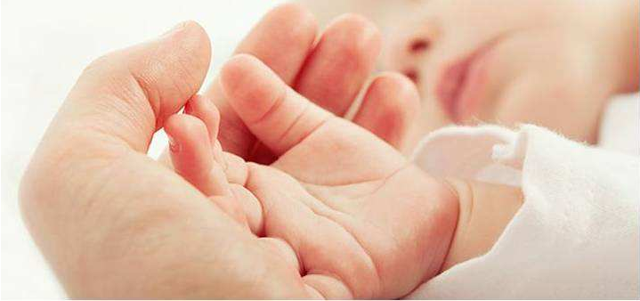 寶寶手心發熱怎么調理 寶寶手心發熱是怎么回事