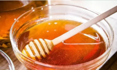 為什么1歲以下嬰兒不能吃蜂蜜   嬰兒吃蜂蜜危害一覽