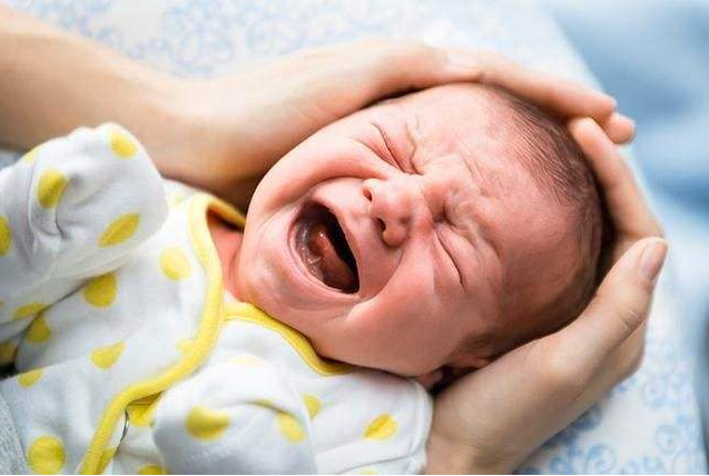 寶寶腸絞痛多久會(huì)消失 寶寶腸絞痛嚴(yán)重怎么辦