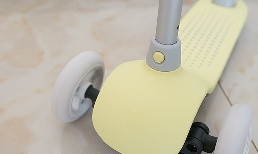 米兔兒童滑板車怎么樣   米兔兒童滑板車測評分析