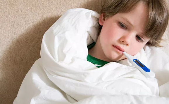 寶寶低燒怎么處理 寶寶低燒處理辦法 寶寶低燒怎么處理 寶寶低燒處理辦法