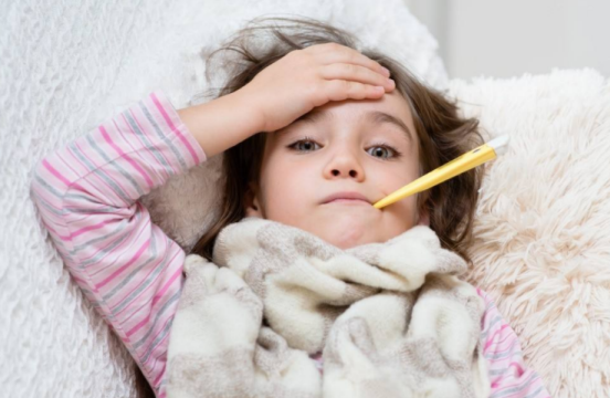 寶寶持續(xù)低燒怎么辦  持續(xù)低燒解決方法