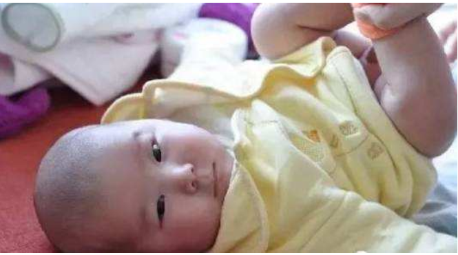 紙尿褲容易漏尿是什么原因 怎么穿紙尿褲不容易漏尿