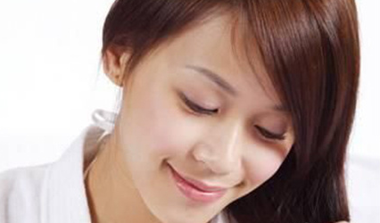 產后脫發的正確調理方法    產后脫發怎么改善