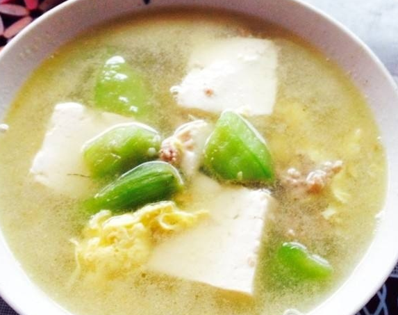 一歲寶寶食譜大全及做法   一歲寶寶輔食吃什么好