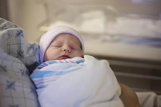 產后惡露什么顏色正常  產后惡露3個階段顏色