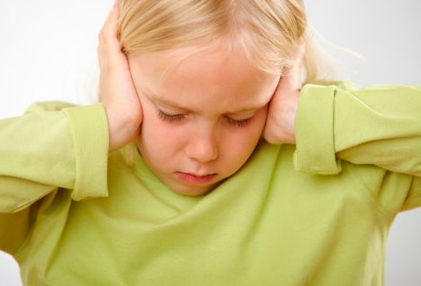 寶寶總是左右搖頭怎么辦 總是搖頭正常嗎 寶寶總是左右搖頭怎么辦 總是搖頭正常嗎