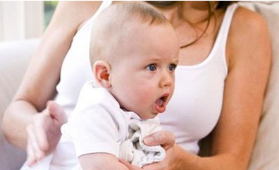 新生兒老是打嗝怎么辦  新生兒打嗝護理方法