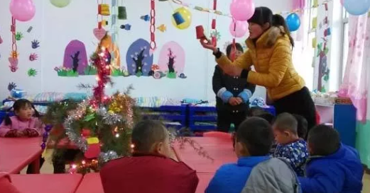 2018圣誕節幼兒園活動主持稿 幼兒園圣誕節老師主持詞