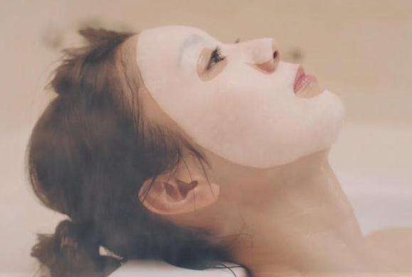 月子期間可以敷面膜嗎 坐月子敷面膜好嗎