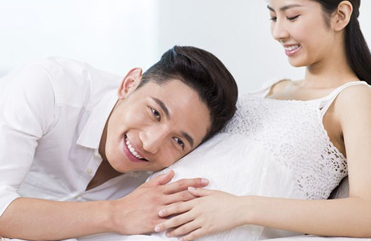 懷孕初期準(zhǔn)爸爸的注意事項(xiàng) 準(zhǔn)爸爸要注意什么
